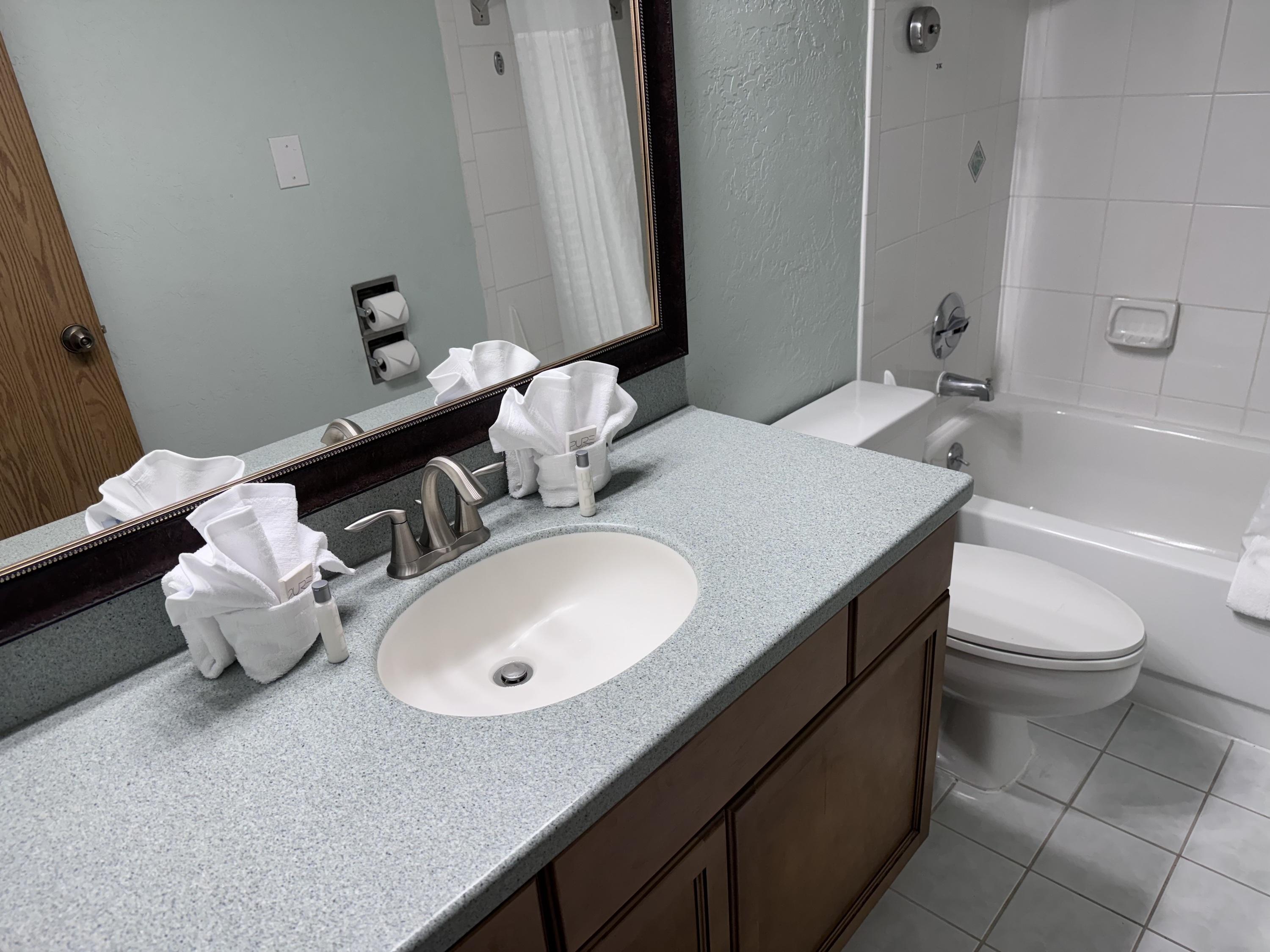 Promenade Inn & Suites Oceanfront ซีไซด์ ภายนอก รูปภาพ